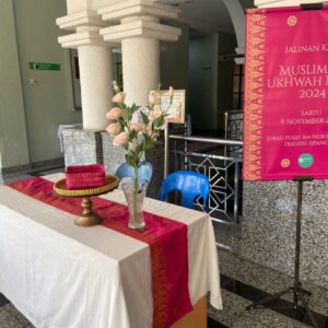 AYOUNI SONGKET RUNNER2